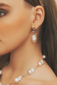 Modern Baroque Pearl Statement Necklace